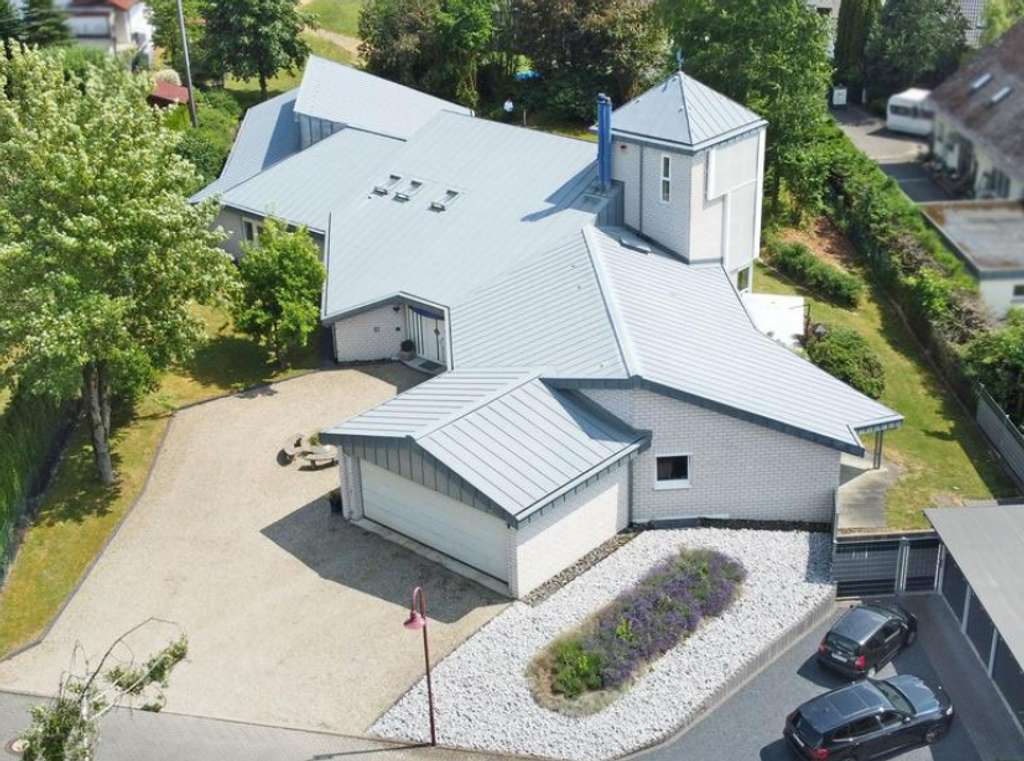 Immobilie in Dierdorf - Villenartiges Einfamilienanwesen auf weitläufigem Gartengrundstück! - Bild 0