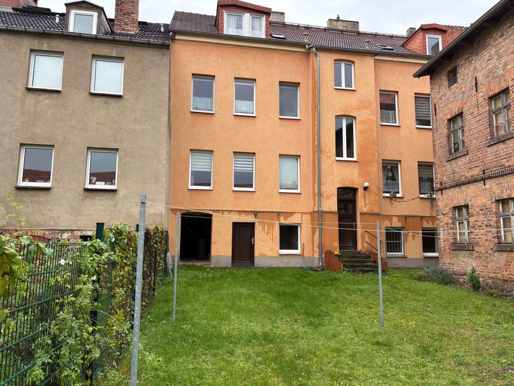 Immobilie in Bad Freienwalde (Oder) - Mehrfamilienhaus ( 6 Wohneinheiten) Bad Freienwalsde Zentrum - Bild 2