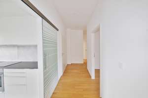 Exklusive 3-Zimmer Dachgeschosswohnung in bester Innenstadtlage von Solingen – Die vollständige Adresse der Immobilie erhältst du vom Anbieter., 42651 Solingen-Mitte, Solingen – Vorschaubild 8