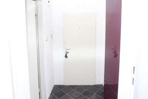 Gepflegte 2-Zimmer-Eigentumswohnung im 2. OG mit Schwimmbad und Sauna in attraktiver Lage – in OL – Die vollständige Adresse der Immobilie erhältst du vom Anbieter., 26122 Eversten, Oldenburg (Oldenburg) – Vorschaubild 7