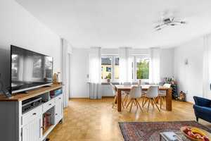 Ihr neues Zuhause in Ziegetsdorf - Modernisiertes Zweifamilienhaus mit Gartenparadies und PV-Anlage! – Regensburg – Vorschaubild 6