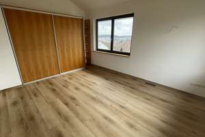 Modernes EFH 22 kWh/(m² a) mit Garten, EBK, Wallbox und Doppelgarage in Laichingen – Am Bleichberg 61, 89150 Laichingen – Vorschaubild 25