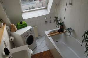 Attraktive 2-Zimmer-Dachgeschosswohnung mit Südbalkon, Einbauküche & Stellplatz – Die vollständige Adresse der Immobilie erhältst du vom Anbieter., 13158 Wilhelmsruh, Berlin – Vorschaubild 8
