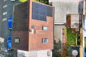 *Modernisiertes Zweifamilienhaus mit PV-Anlage, Whirlpool & Garage in gefragter Lage von Leipzig* – Die vollständige Adresse der Immobilie erhältst du vom Anbieter., 4178 Böhlitz-Ehrenberg, Leipzig – Vorschaubild 2