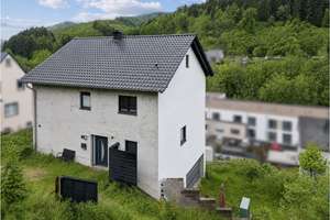 Wohnen mit Traumaussicht – Ihr modernes KfW 55 Haus mit großem Garten und viel Platz in Waldrach – Die vollständige Adresse der Immobilie erhältst du vom Anbieter., 54320 Waldrach – Vorschaubild 16