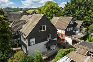 Leben auf dem eigenen Hof! Wohnhaus mit Scheune, Einliegerwohnung und großem Grundstück! – Die vollständige Adresse der Immobilie erhältst du vom Anbieter., 51674 Wiehl – Vorschaubild 5