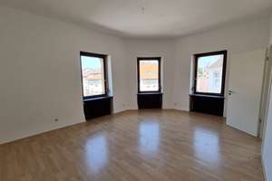 Schöne 5-Zimmer Wohnung im Zentrum von Karlsruhe (WG geeignet)