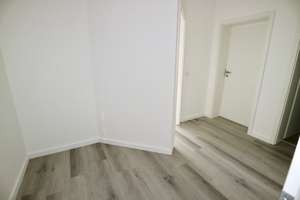 Stilvoll wohnen mit Komfort – lichtdurchflutete, hochwertig ausgestattete & vollmöblierte 2-ZKBB – Goethestraße 12, 67304 Eisenberg (Pfalz) – Vorschaubild 14