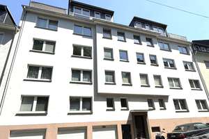 zentrale, helle Eigentumswohnung (3 Zimmer)