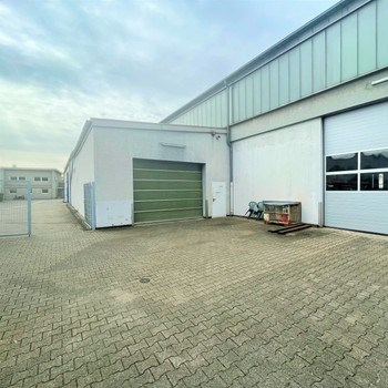 Attraktive Produktions- und Lagerflächen mit umzäunter Freifläche | RUHR REAL