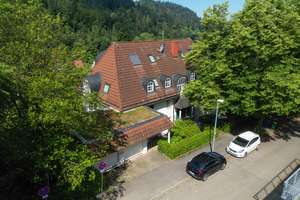 Attraktive 3-Zimmerwohnung mit Wintergarten und großzügigem Gartenanteil in bester Günterstaler Lage – 79100 Günterstal, Freiburg im Breisgau – Vorschaubild 2