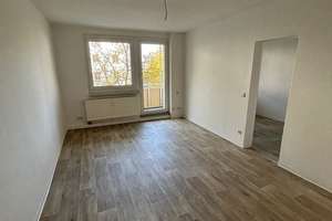Helle 4-Zi. mit großem Balkon & Laminat in ruhiger Lage!  – Würzburger Straße 36 B, 9130 Sonnenberg, Chemnitz – Vorschaubild 11