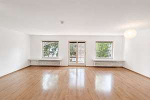 Schöne 4½-Zimmer-Wohnung, Hartmannshofen Villenkolonie, mit EBK und 2 Balkonen