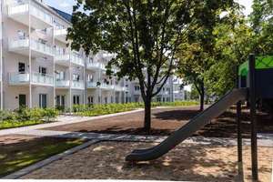 Große helle 4-Raum-Wohnung mit Balkon!