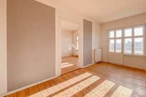 INTERESSANTE, SUPERHELLE UND KLASSISCHE ALTBAUWOHNUNG NAHE ARNIMPLATZ MIT BALKON! PROVISIONSFREI! – Behmstraße 67, 10439 Prenzlauer Berg, Berlin – Vorschaubild 1