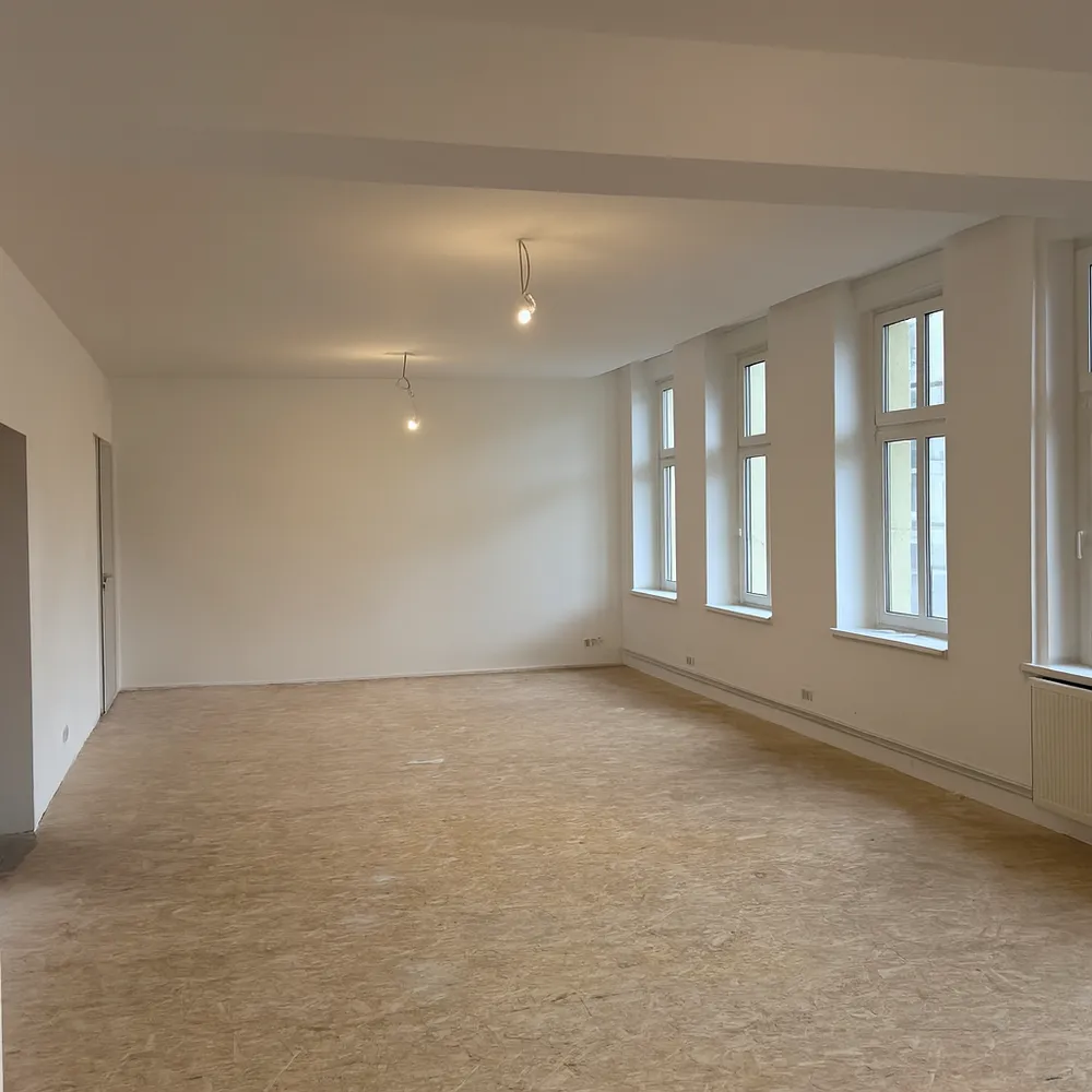 bezugsfreies Gewerbe zur Umnutzung direkt am Weißensee, Berlin – Bild 1