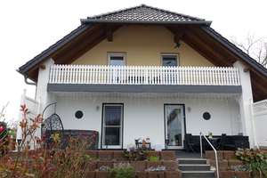 Außergewöhnlich großzügig – ein Haus, das Maßstäbe setzt – Die vollständige Adresse der Immobilie erhältst du vom Anbieter., 1968 Senftenberg – Vorschaubild 5
