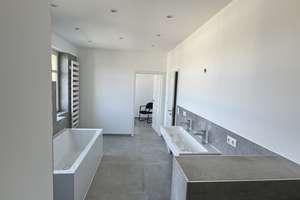 Erstbezug nach Sanierung mit Einbauküche und Balkon: attraktive 6-Zimmer-Wohnung in Potsdam – Die vollständige Adresse der Immobilie erhältst du vom Anbieter., 14476 Marquardt, Potsdam – Vorschaubild 16