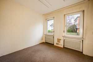 Solides Einfamilienhaus zur Modernisierung auf großem Grundstück in beliebter Lage von Dottendorf – Bonn – Vorschaubild 10