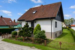 Einfamilienhaus mit großer Terrasse und gepflegtem Garten in ruhiger Lage in Langenweddingen – Die vollständige Adresse der Immobilie erhältst du vom Anbieter., 39171 Sülzetal – Vorschaubild 2