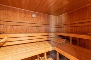 Traumhafter Bungalow in Resse: bereits modernisiert, tolle Aufteilung, Pool und Wellnessbereich – Hannover (Kreis) – Vorschaubild 24