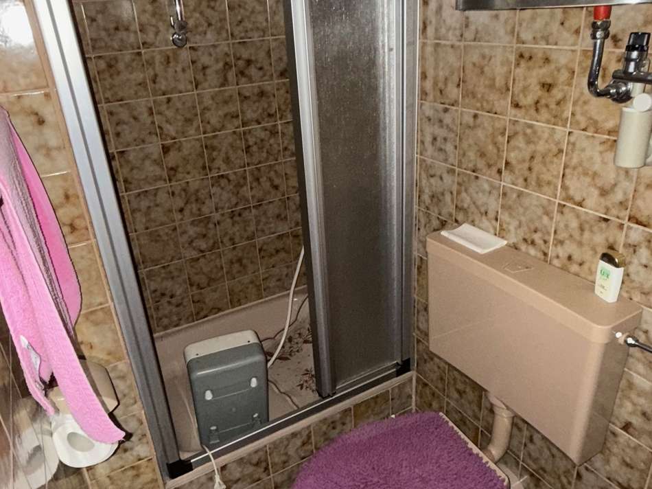 Vorderhaus - Badezimmer