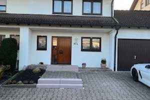 Willkommen in Ihrem neuen Zuhause! Renoviertes Reihenmittelhaus