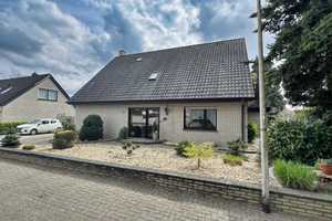 Kapitalanlage und/oder Selbstnutzung - Großzügiges Wohnhaus mit drei Wohneinheiten in Schüttorf – Grafschaft Bentheim (Kreis) – Vorschaubild 4