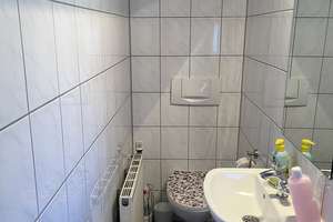 RESERVIERT:: Sehr gepflegtes EFH mit Garten und 2 Garagen  – Die vollständige Adresse der Immobilie erhältst du vom Anbieter., 71134 Aidlingen – Vorschaubild 8