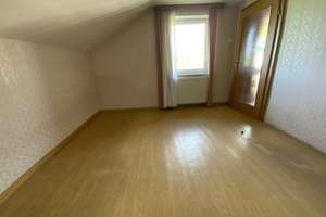 Älteres Einfamilienhaus in einer ruhigen Ortsrandlage


  – Die vollständige Adresse der Immobilie erhältst du vom Anbieter., 83549 Eiselfing – Vorschaubild 21