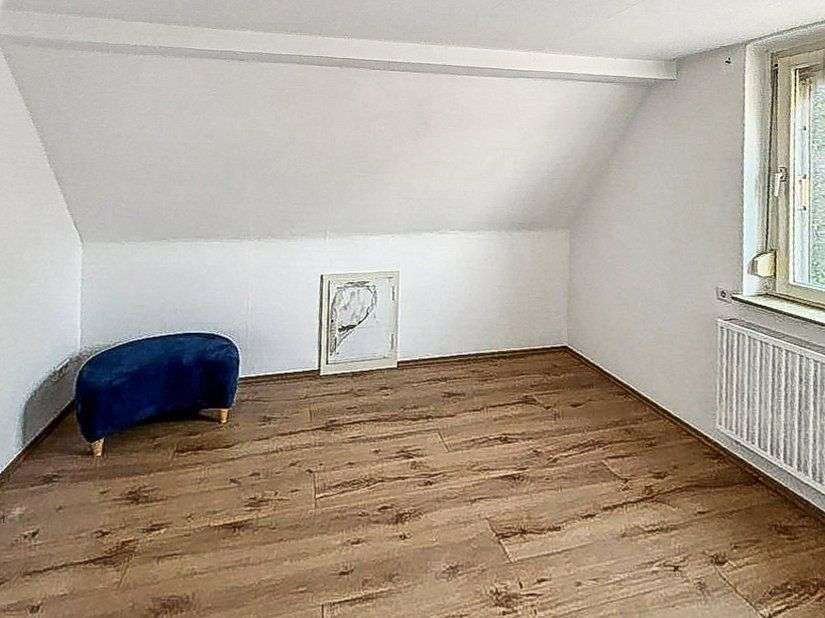 Immobilie in Immenhausen - Zweifamilienhaus mit Garage in Immenhausen - Bild 2