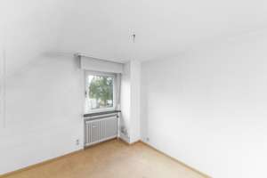 Einfamilienhaus mit Garten, Pool und Garage in begehrter Lage von Neu-Isenburg – Die vollständige Adresse der Immobilie erhältst du vom Anbieter., 63263 Neu-Isenburg – Vorschaubild 20