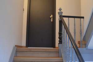 Gemütliches Zweifamilienhaus mit großem Garten, Einbauküchen und Stellplätzen in Coburg-Zentrum – Heuweg 3, 96450 Mitte, Coburg – Vorschaubild 10