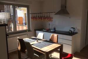 Renovated, modern, fully furnished, 2 rooms + eat-in fitted kitchen, bathtube, balcony – Bilker Allee 53, 40219 Unterbilk, Düsseldorf – Vorschaubild 3