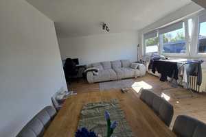Helle 2-Zimmer Dachgeschosswohnung zu vermieten! – Mangenberger Straße 233, 42655 Solingen – Vorschaubild 3