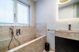 Cooles Designer-Einfamilienhaus im Bauhausstil mit Garten, zwei Dachterrassen und privatem Spa – Die vollständige Adresse der Immobilie erhältst du vom Anbieter., 80997 Allach, München – Vorschaubild 17