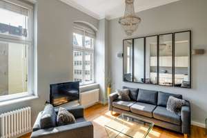 Repräsentative Altbauwohnung in pulsierendem Umfeld – Mehringdamm 33, 10961 Kreuzberg, Berlin – Vorschaubild 1