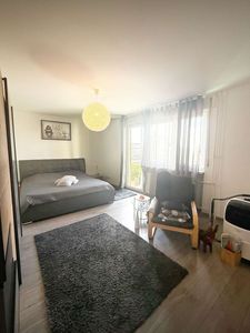 Freistehende 2 ZKB mit Balkon an der Grenze Neuenheims | Großteils modernisiert | Fernwärme