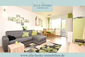 Modern möbliertes Ferien-Apartment mit Balkon und Aussicht ins Grüne...