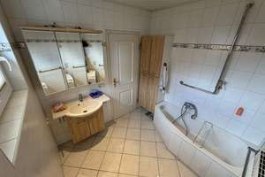 Ankommen, wohlfühlen, zuhause sein - renovieren und modernisieren – gepflegtes Einfamilienhaus mit b – 26316 Varel – Vorschaubild 15