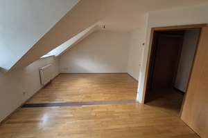 Splitlevel Reihenhaus in TOP-Lage zum Ortskern Solingen-Gräfrath,  Provisionsfrei! – Die vollständige Adresse der Immobilie erhältst du vom Anbieter., 42653 Gräfrath, Solingen – Vorschaubild 9