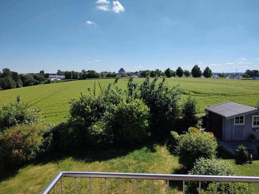 Traumhafte Lage in Velbert -
 DHH mit großem Garten