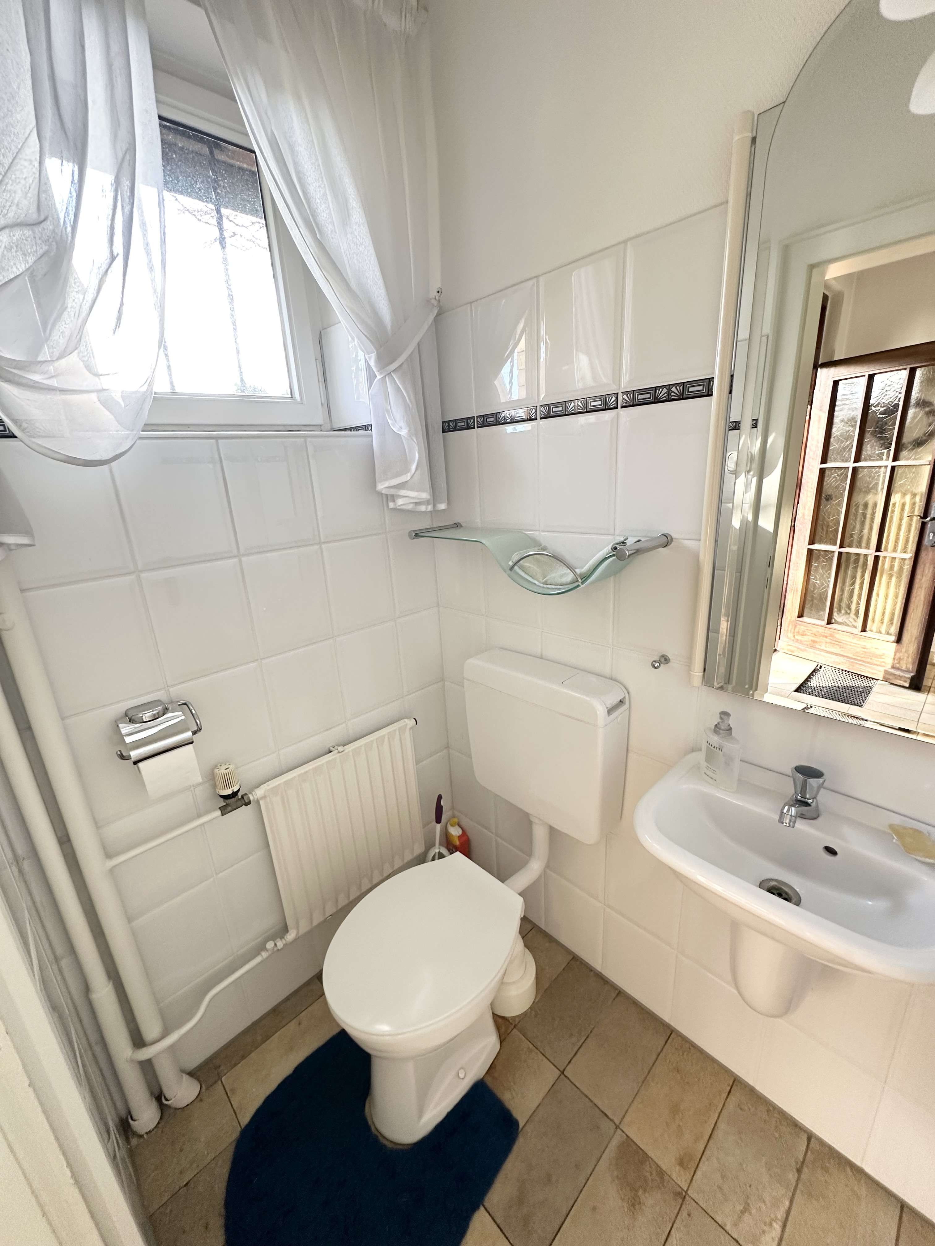 Immobilie in Büdelsdorf - Besonders familiengerechtes, charmantes Einfamilienhaus mit Doppelgarage und tollem Garten! - Bild 2