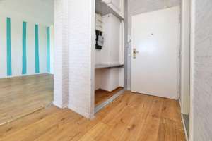 ÜBER DEN DÄCHERN BERLINS - MIT ÜBERDACHTEM BALKON & WEITBLICK - ZUM NEU GESTALTEN – Meller Bogen 12 cc, 13403 Reinickendorf (Ortsteil), Berlin – Vorschaubild 3