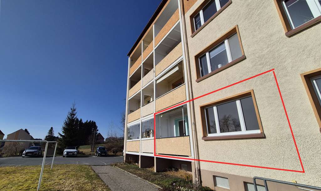 Immobilie in Elterlein - Tolle 2-Zimmer-Wohnung mit Balkon & herrlicher Aussicht in ruhiger Wohnsiedlung in Elterlein - Bild 4