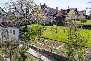Großzügiges Einfamilienhaus auf großem Grundstück in ruhiger Wohnlage von Erdmannhausen – Die vollständige Adresse der Immobilie erhältst du vom Anbieter., 71729 Erdmannhausen – Vorschaubild 4