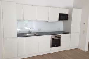 Moderne 3-Zimmer Wohnung - teil-möbliert und provisionsfrei – Pariser Straße 23, 10707 Wilmersdorf, Berlin – Vorschaubild 3