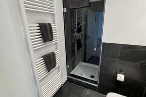 Exklusives, voll möbliertes City-Apartment mit großem Sonnenbalkon – All Inclusive  – Agrippastraße 1-5, 50676 Altstadt/Süd, Köln – Vorschaubild 8