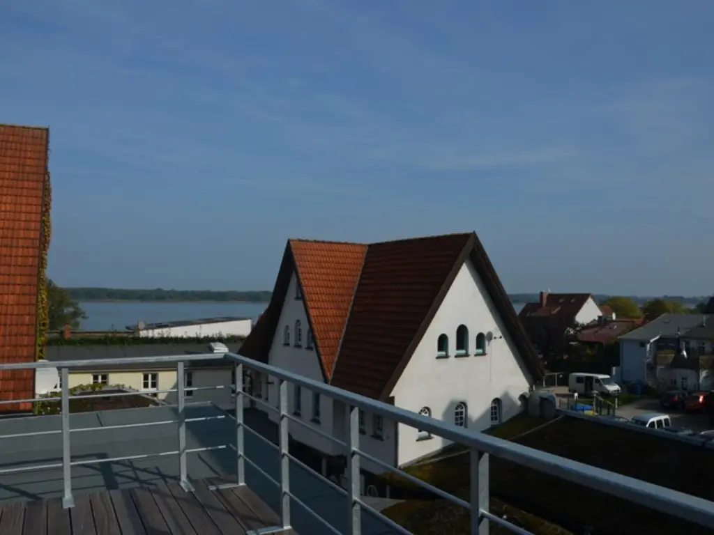 Dachterrassse und unverbauter Boddenblick - wohnen Sie im Zentrum von Ribnitz inklusive Garage