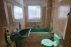 Große Wohnung die auch in 2 Wohnungen umgewandelt werden kann – 45476 Styrum, Mülheim an der Ruhr – Vorschaubild 10